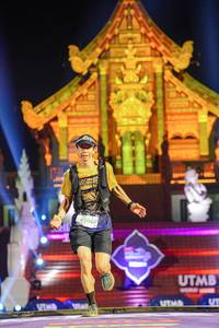 BIB: 9206
                            <button type="button" onclick="openModal(22346892)" class="btn btn-primary btn-sm float-right btn-popup" data-toggle="modal" data-target=".modal-high-quality">
                        <i class="fas fa-shopping-cart"></i> Add to Cart
                    </button>
                                            <button type="button" onclick="isThisMe(22346892, true)" class="btn btn-success btn-sm float-right btn-popup btn-isme hidden" data-toggle="tooltip" data-placement="bottom" title="นี่คือรูปของคุณใช่ไหม คลิกที่นี่เพื่อเอาเข้าอัลบั้ม">
                        <i class="fas fa-plus"></i> Add to album
                    </button>
                    <button type="button" onclick="isThisMe(22346892, false)" class="btn btn-warning btn-sm float-right btn-popup btn-isnotme hidden">
                        <i class="fas fa-ban"></i> Remove from album
                    </button>